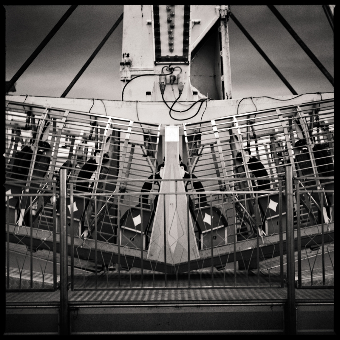 Sean Perry Photographs • The Time Machine, from the series Fairgrounds