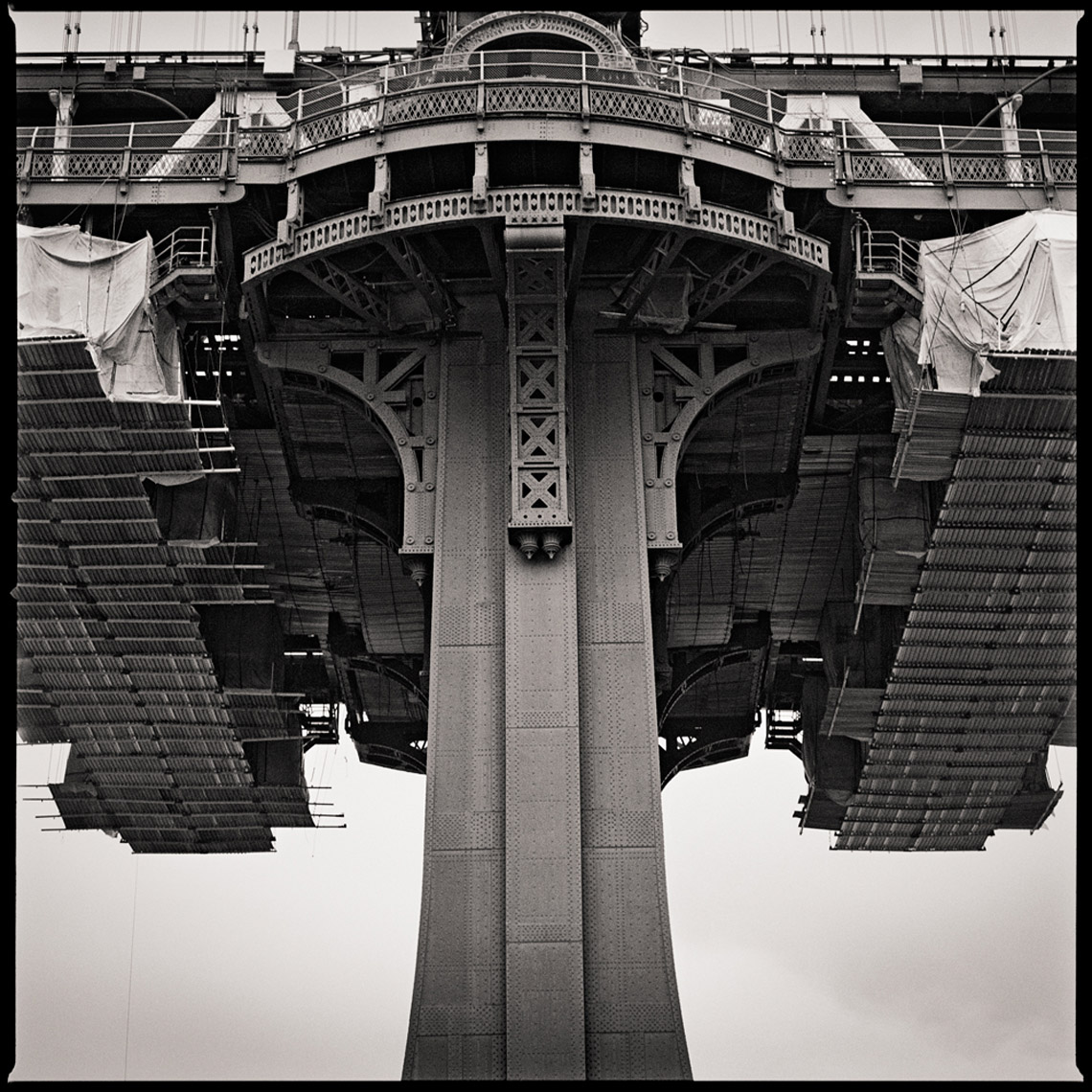 Sean Perry Photographs • Manhattan Suspension Bridge, from the series Gotham